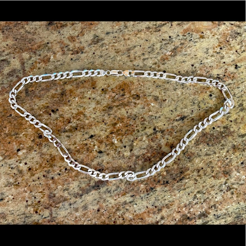 Men’s Italian made 925 Sterling silver chain approx. 23” and 55 grams in weight